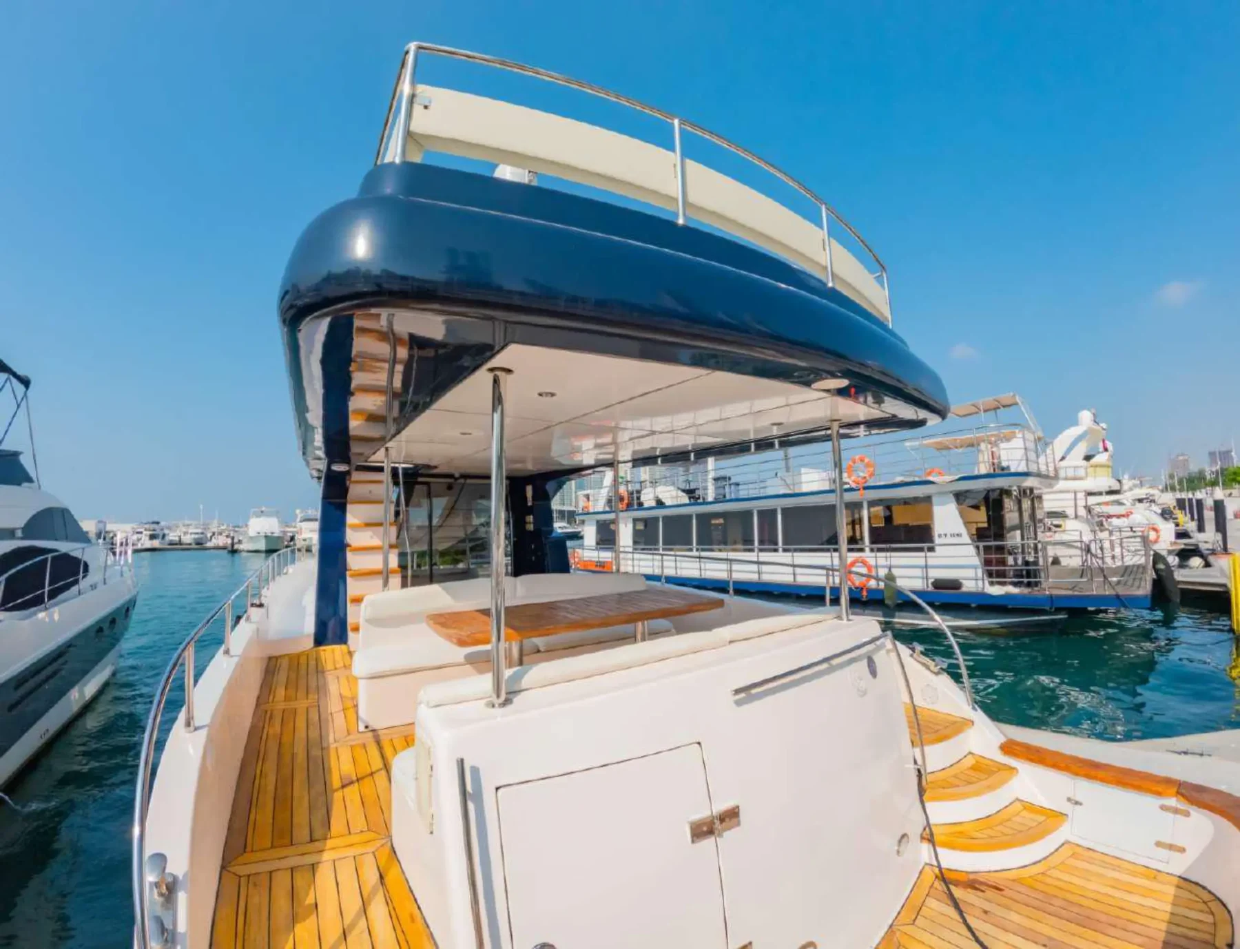 65ft Hamdan — onboard and exterior views, photograph 4