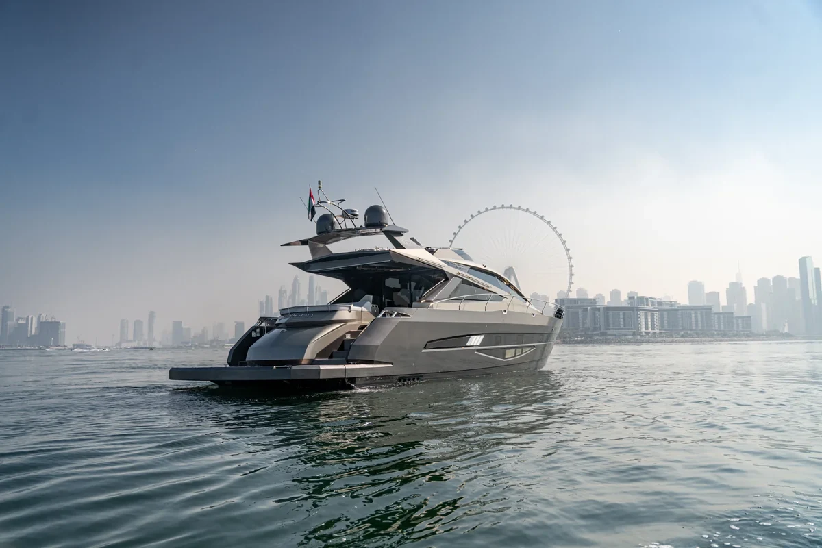 Morrigan — onboard and exterior views, photograph 2